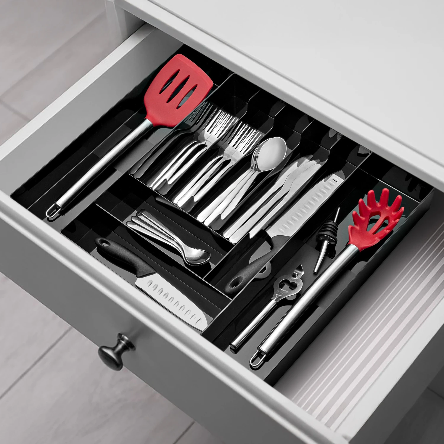 Expandable Kitchen Drawer Organizer & Utensil Tray 4 Expandable Kitchen Drawer Organizer & Utensil Tray - Image 2