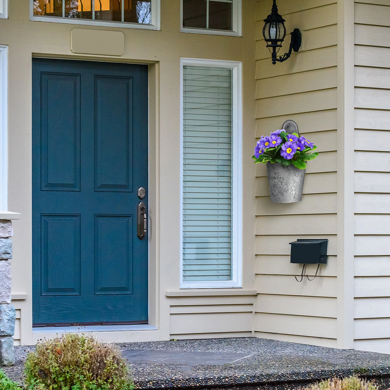 Metal Pocket Planter 4 Metal Pocket Planter - Image 2