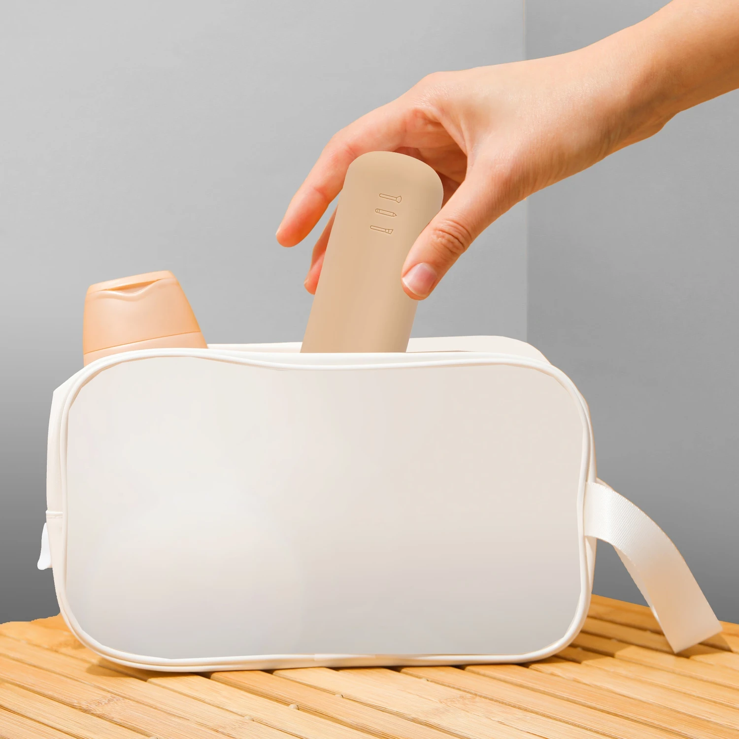 Travel Cosmetic Makeup Brush Holder 8 Travel Cosmetic Makeup Brush Holder - Image 6