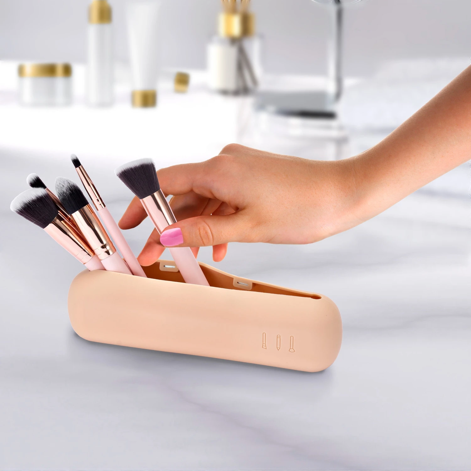 Travel Cosmetic Makeup Brush Holder (2Pack) 5 Travel Cosmetic Makeup Brush Holder (2Pack) - Image 3
