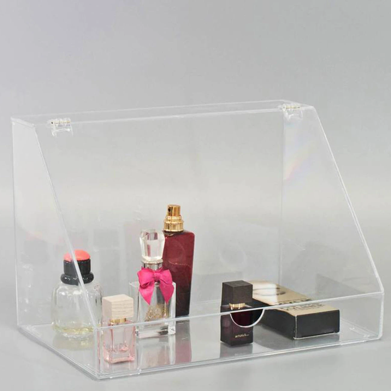 Slanted Lid Cosmetic Display Case 14 Slanted Lid Cosmetic Display Case - Image 12